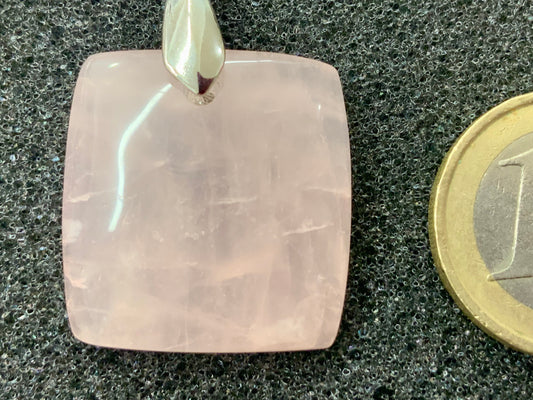 Pendentif en quartz rose