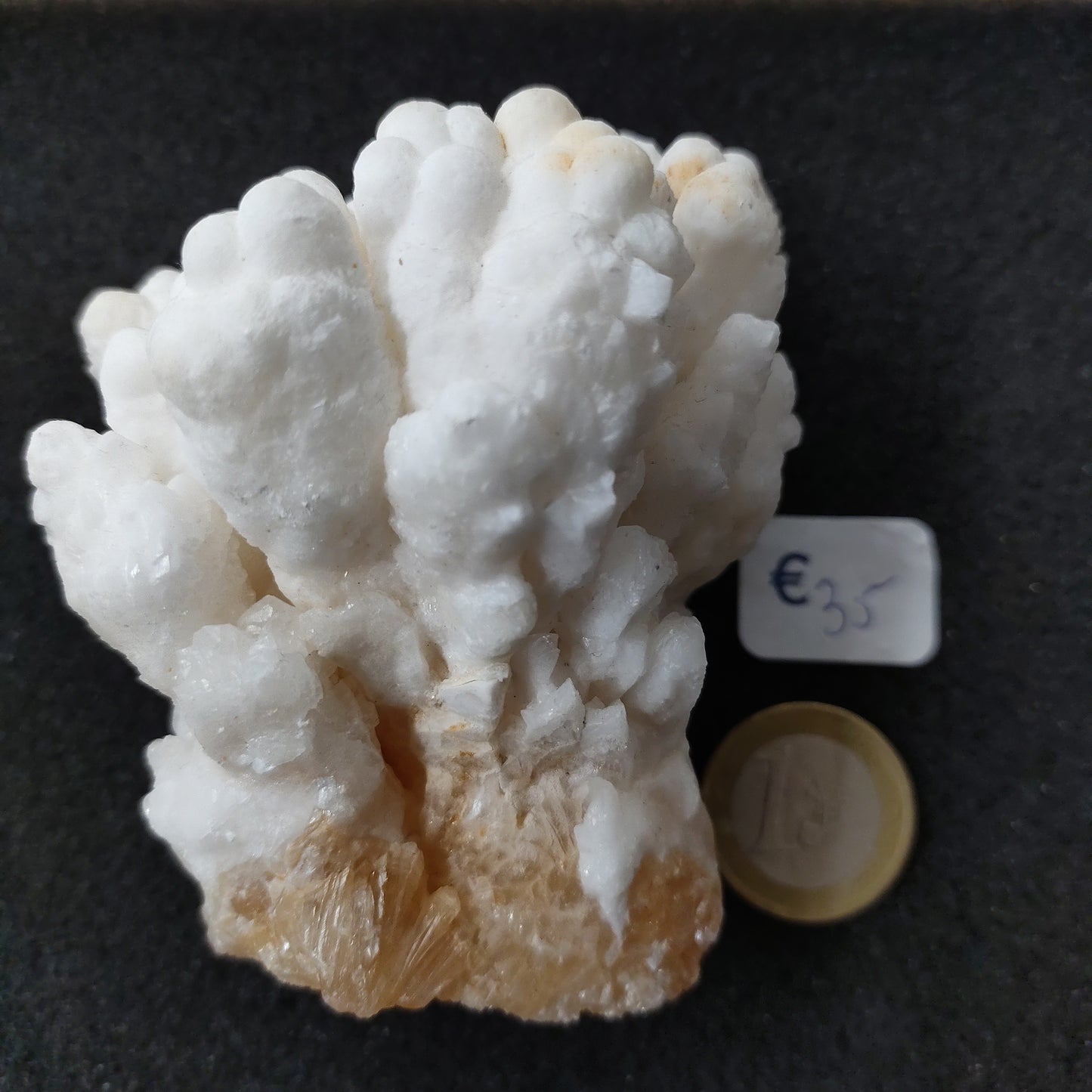 Calcite "stalactite" Maroc