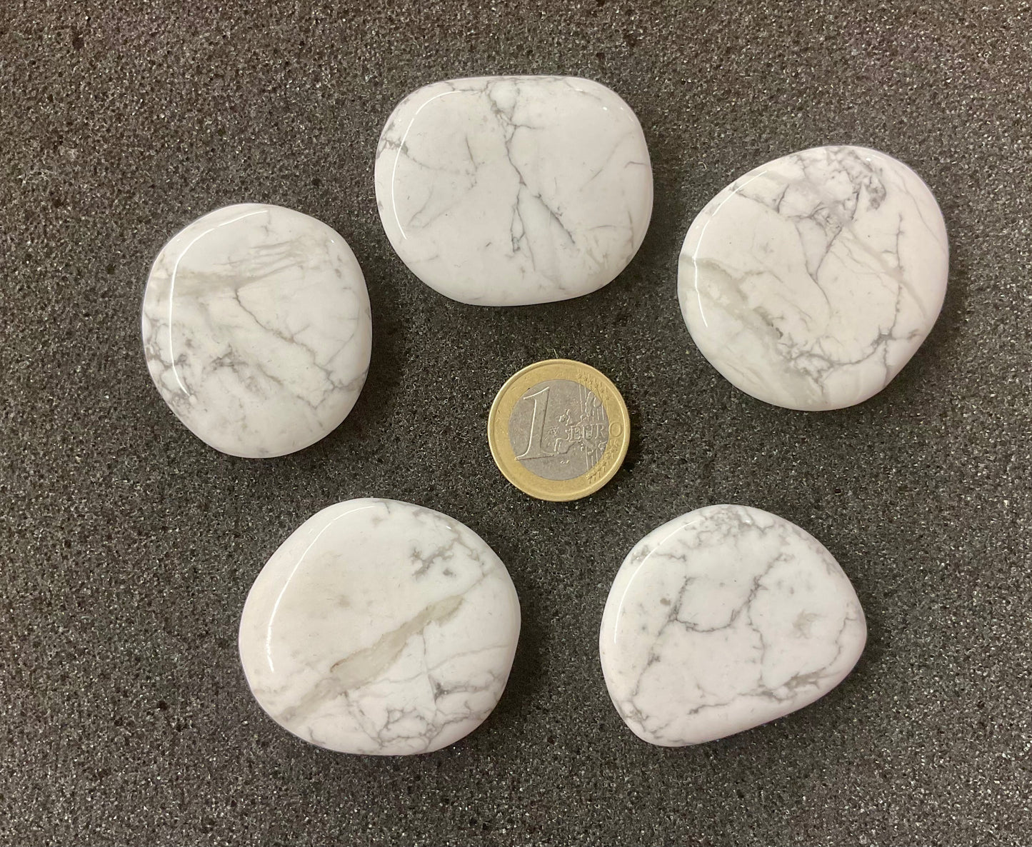 Galets en Howlite