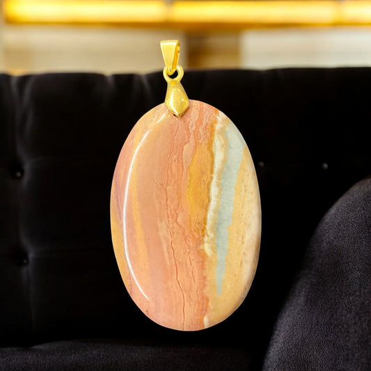Pendentif en jaspe polychrome