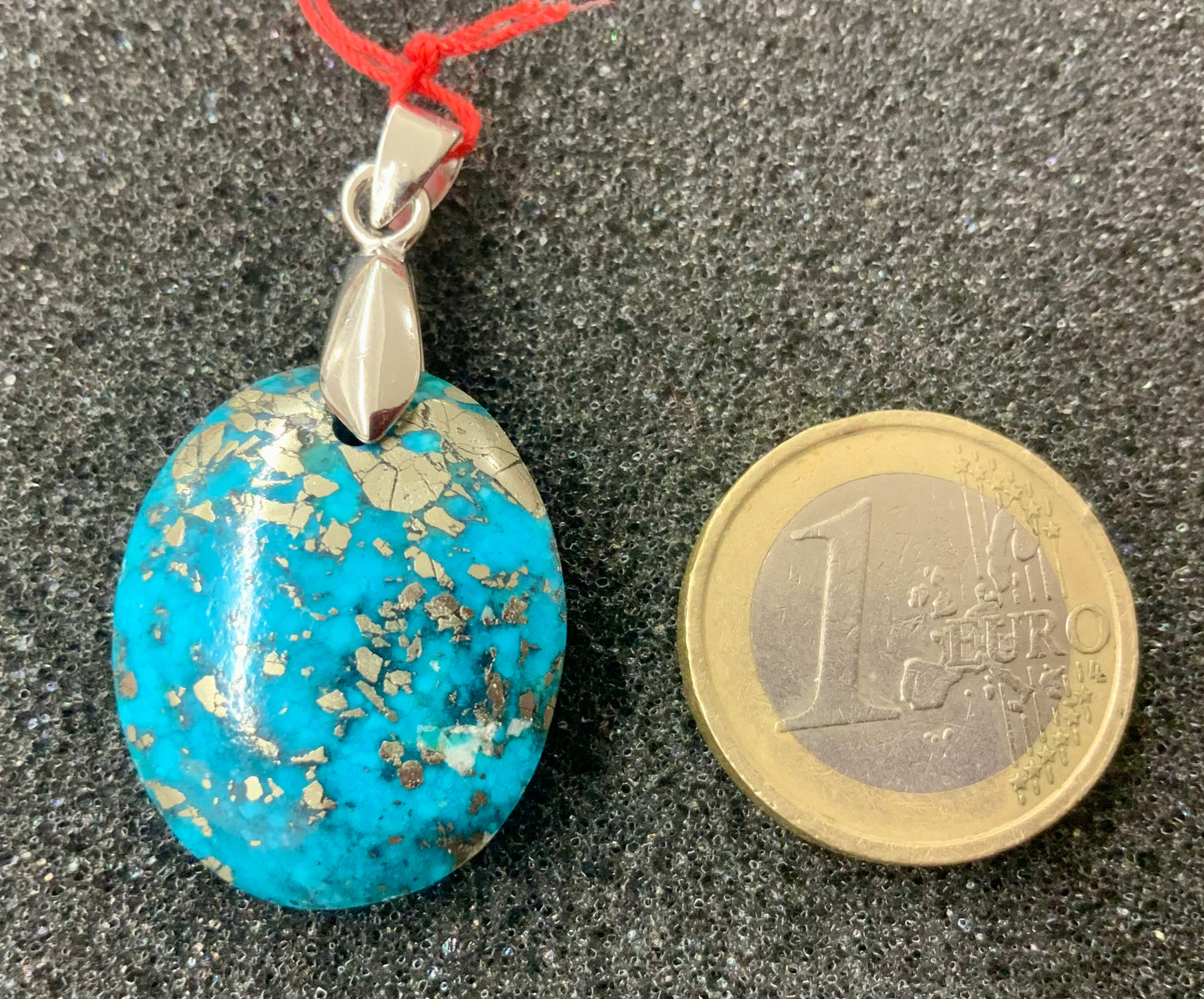 Pendentif en turquoise d’Arizona