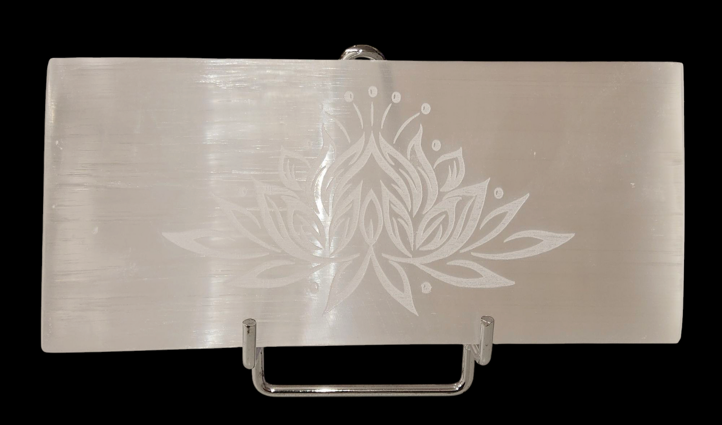 Sélénite du Maroc plaque cœur ou ronde 14cm