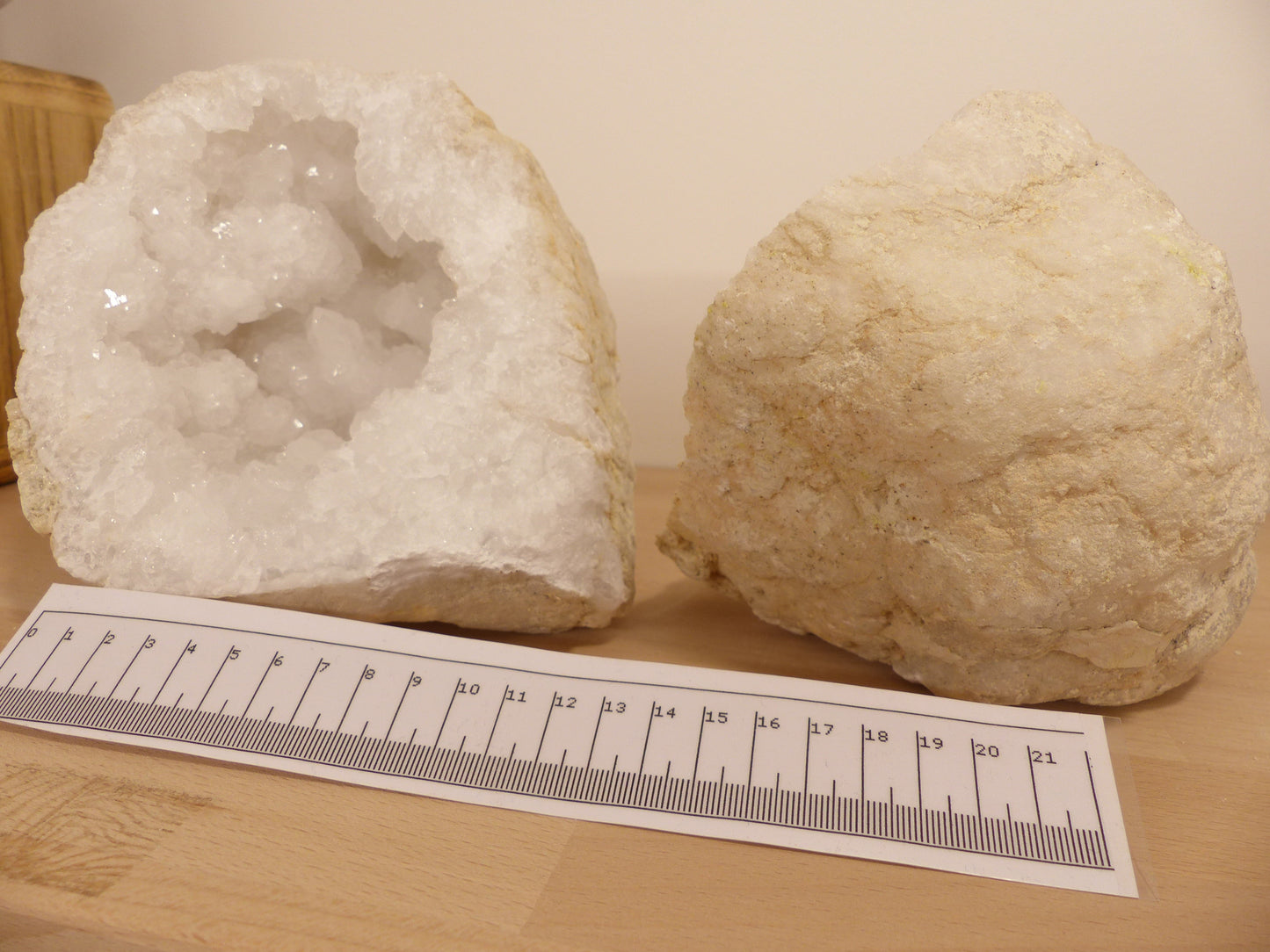 Géode de cristal de roche taille XL provenance Maroc