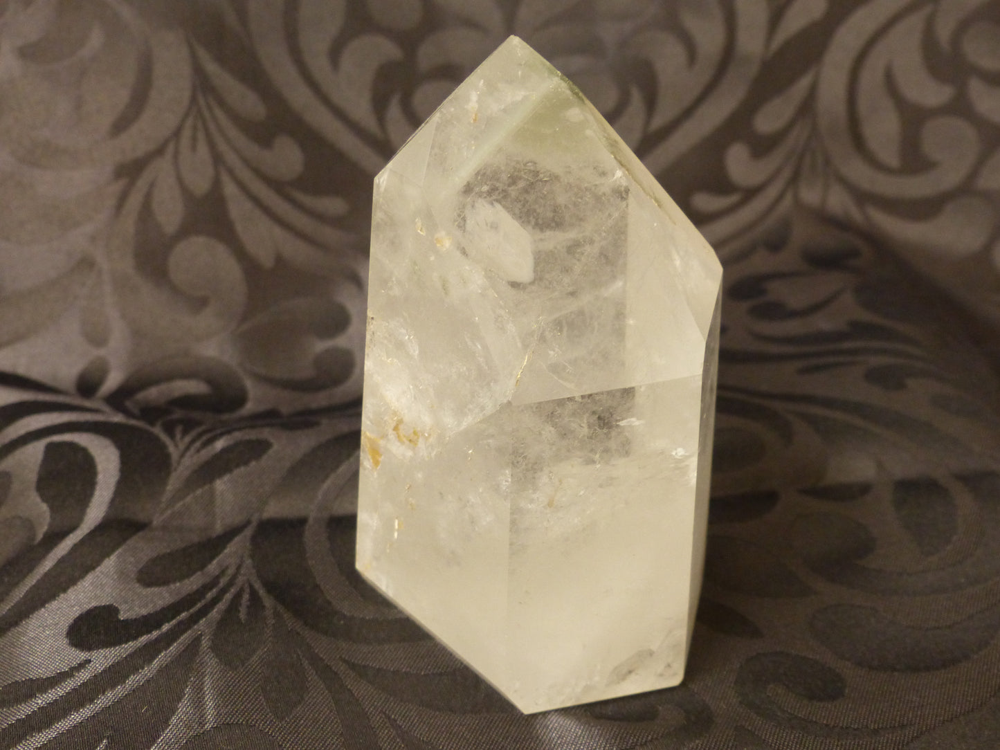 Pointe de quartz avec inclusion de chlorite