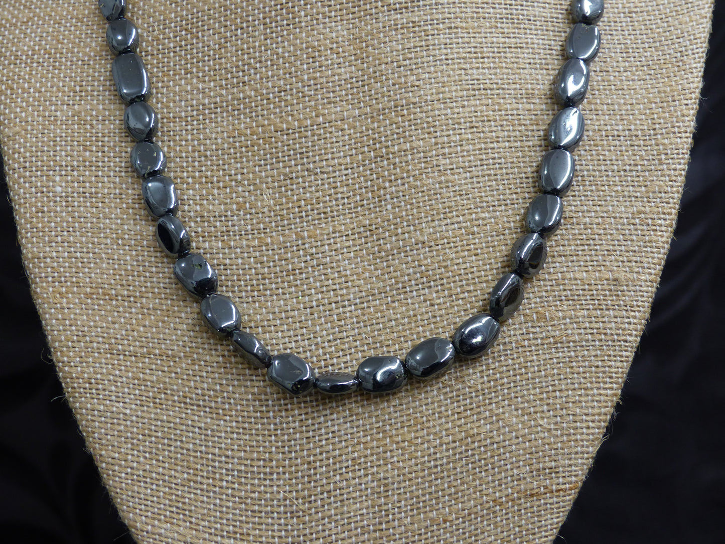 Collier en hématite de 47cm en perles plates