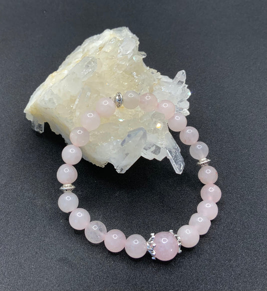 Bracelet en quartz rose, perles 6, 8 ou 10 mm avec ou sans breloques
