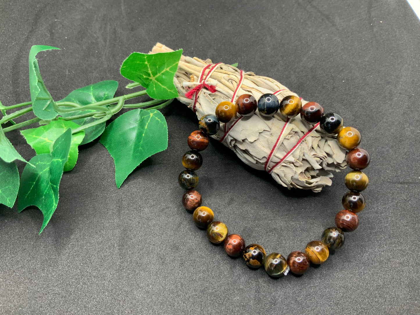 Bracelet triple protection « 3 œils » en perles de 8 ou 10 mm