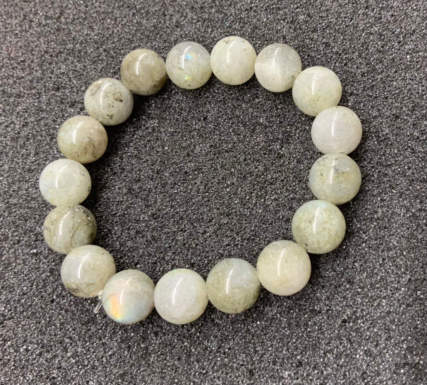 Bracelet en labradorite : perles de 6, 8 ou 10 mm avec ou sans breloques