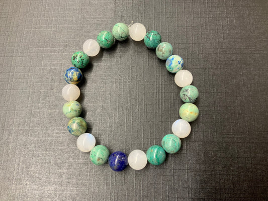 Bracelet « féminité » : chrysocolle et pierre de lune péristérite