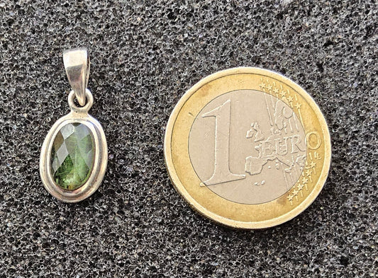 Pendentif en tourmaline verte