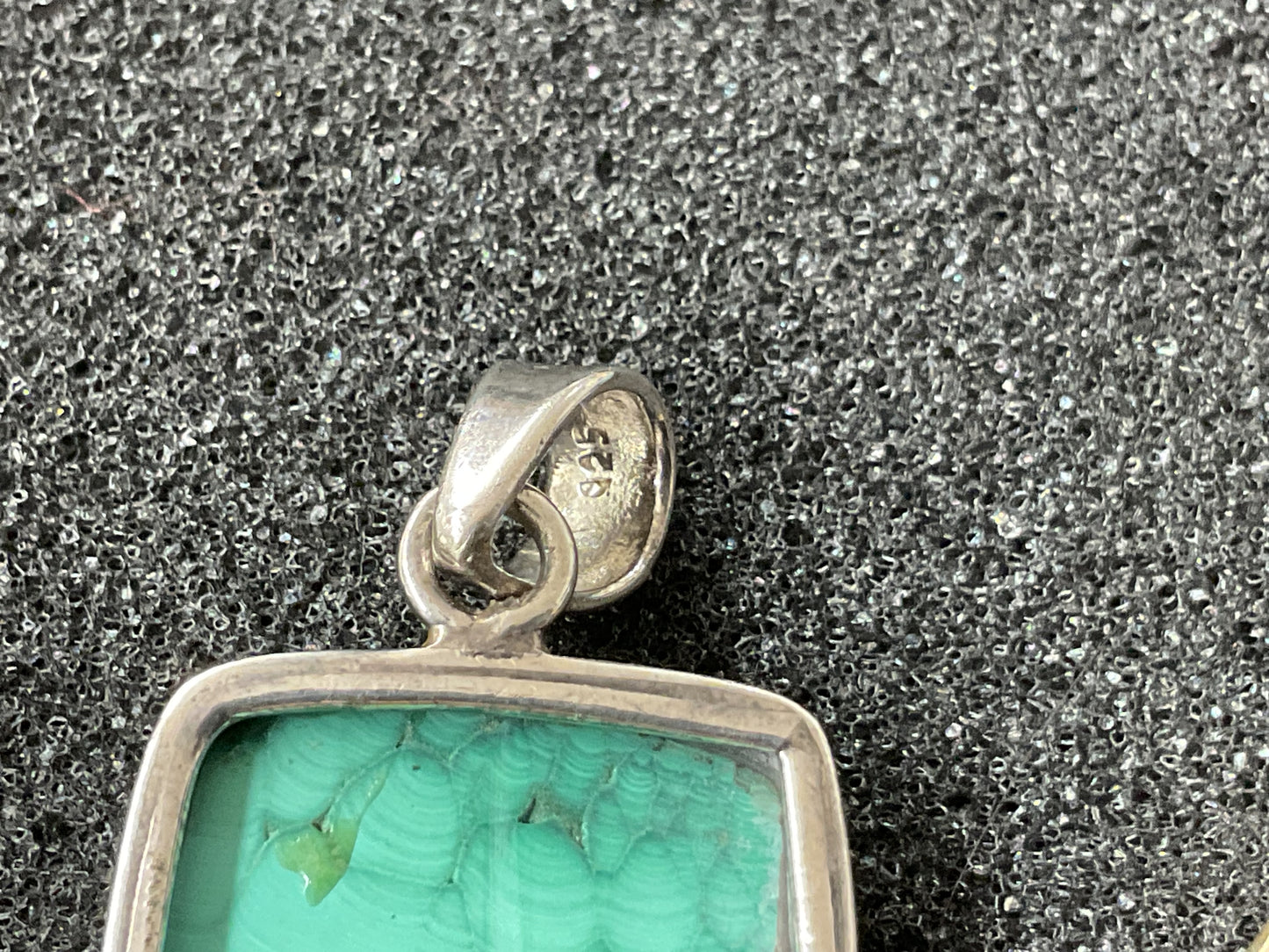 Pendentif en malachite, sertis argent 925