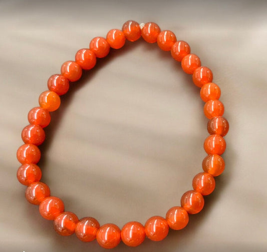 Bracelet en cornaline unie perles de 8mm