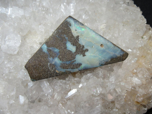 Opale boulder brute d'Australie