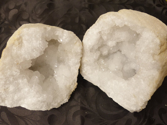 Géode cristal de roche taille L du Maroc