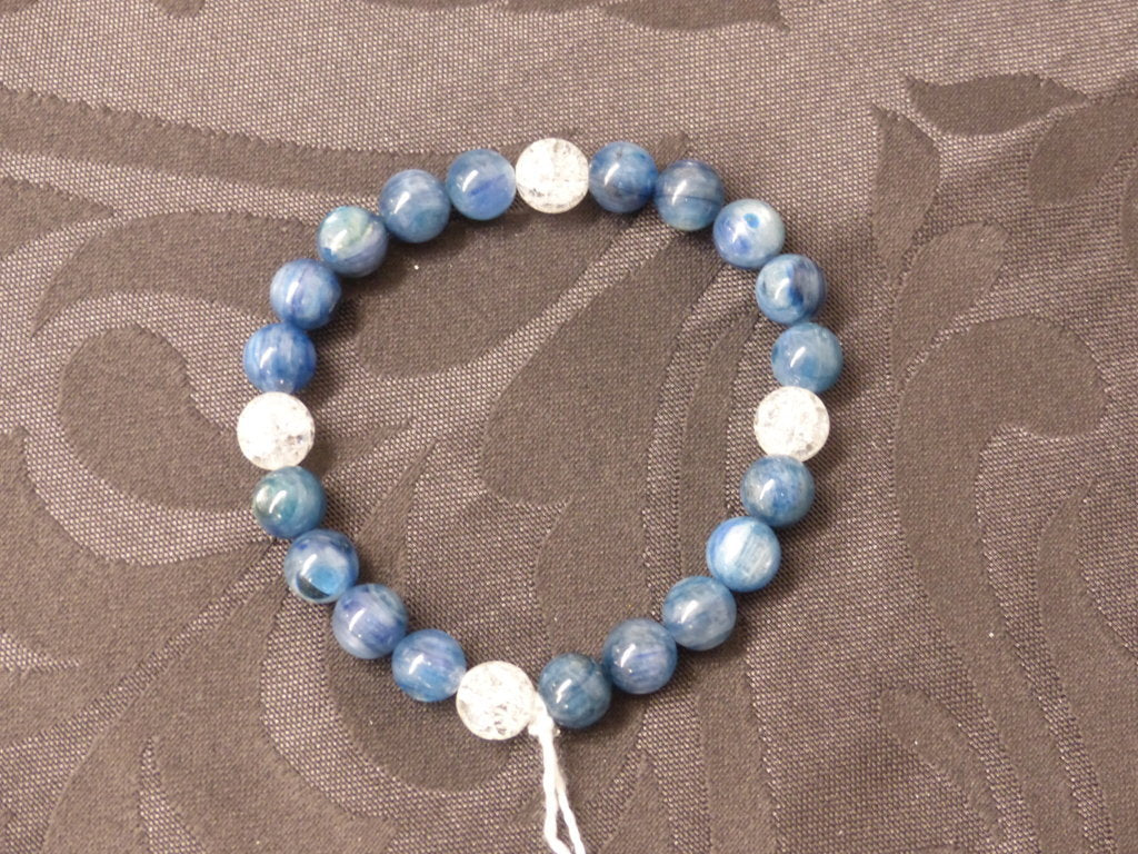 Bracelet en cyanite bleue perles de 8mm