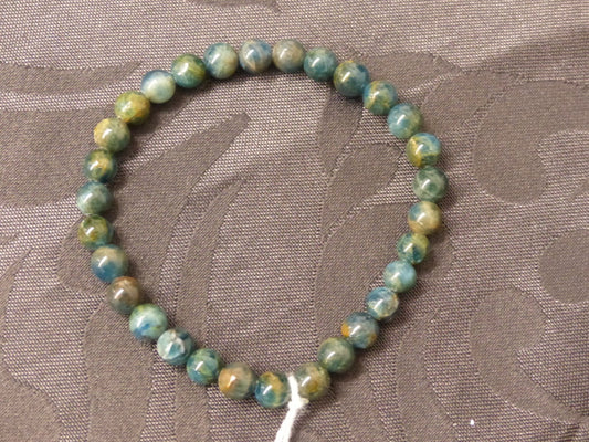 Bracelet en apatite verte perles de 6mm