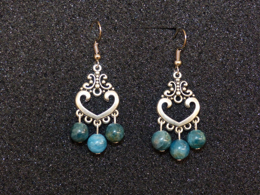 Boucles d'oreilles en apatite